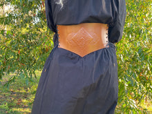 Load image into Gallery viewer, Steampunk/Medieval/Viking/ Lace up Leather Belt with front clasps