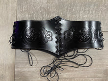 Load image into Gallery viewer, Medieval/Viking/ Lace up Leather Corset Belt