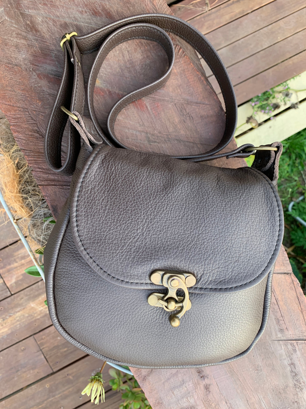 Leather Handbag Individually Handmade - Dark Chocolate Brown - with swing clasp and adjustable Leather strap