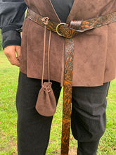 Load image into Gallery viewer, Medieval Leather Pouches Individually handmade - Coin Pouch - Drawstring Pouch
